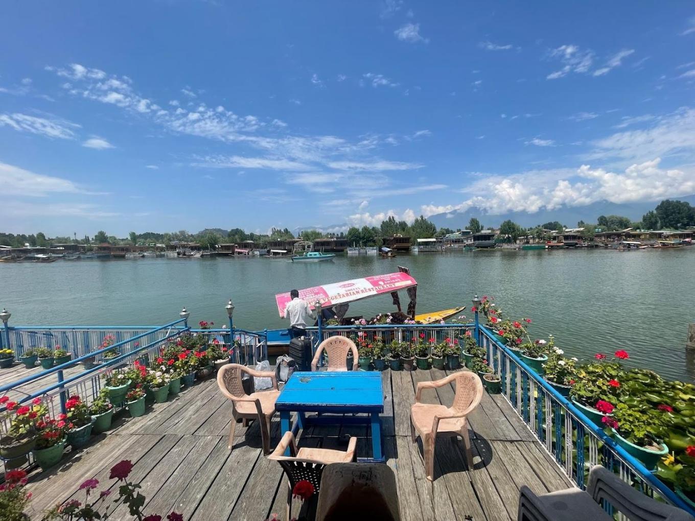 מלון Srīnagar Mossess Group Of Houseboats מראה חיצוני תמונה